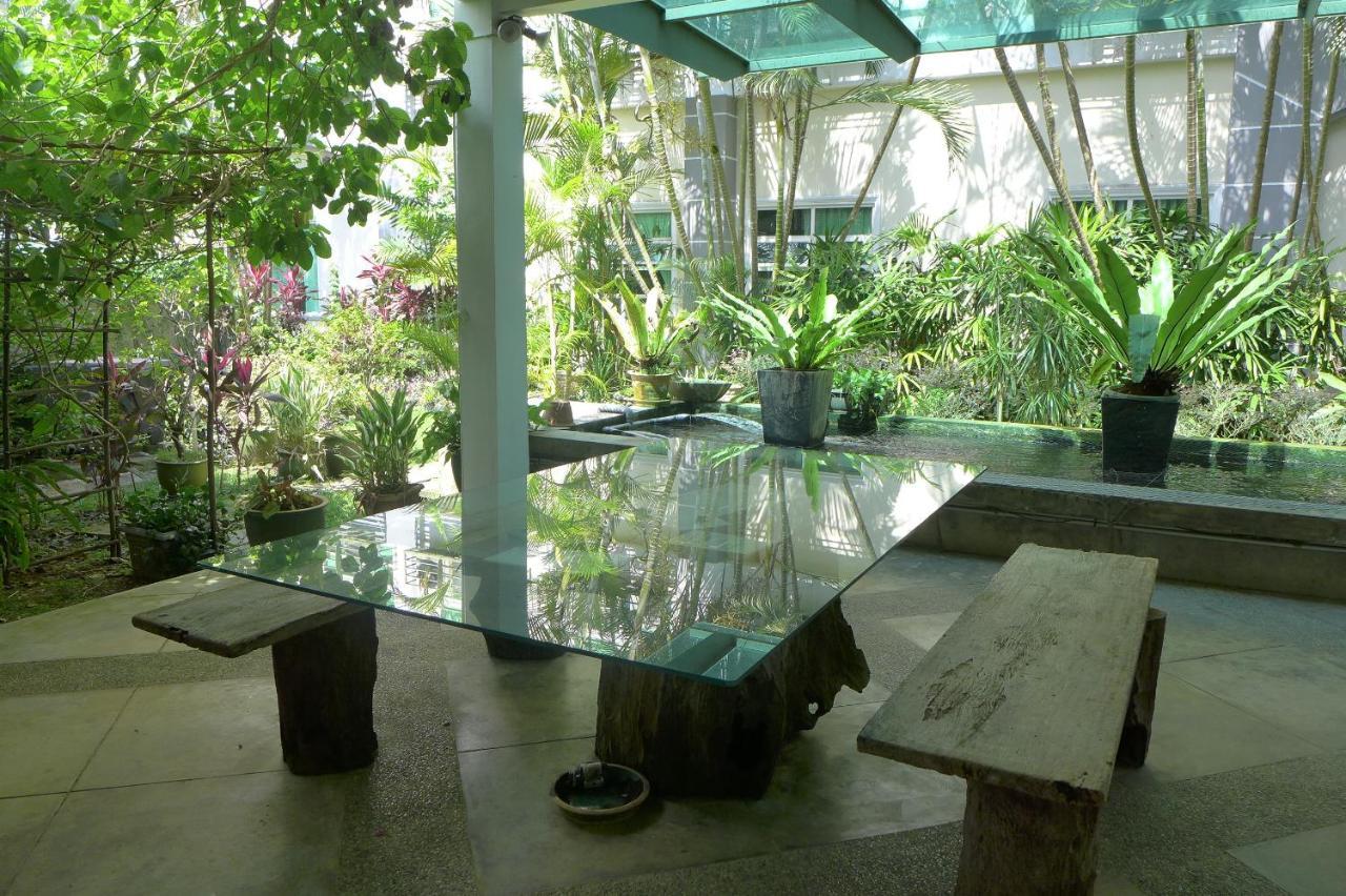 Wesberly Apartments Kuching Dış mekan fotoğraf