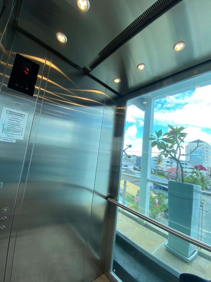 Wesberly Apartments Kuching Dış mekan fotoğraf